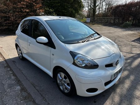 TOYOTA AYGO