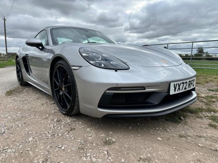 PORSCHE